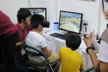 東京ゲームショウに参加した時の画像