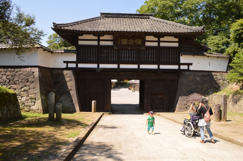小諸城三の門